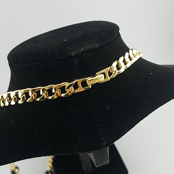 EUC Monet Large gold chain necklace black bead 14" - Picture 3 of 8